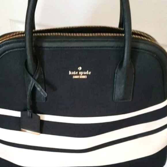 Kate Spade Cameron Street Stripe Mega Margot Handbag & Crossbody NWOT - Picture 4 of 12